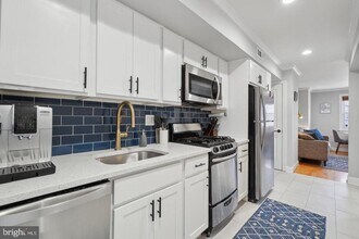 123 17th St SE in Washington, DC - Building Photo - Building Photo