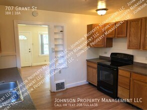 707 Grant St in Caldwell, ID - Building Photo - Building Photo