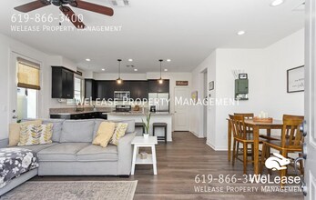 4128 Palomar Way in Oceanside, CA - Building Photo - Building Photo