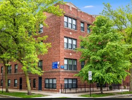 2211 W Eastwood Ave, Unit 2205-3E in Chicago, IL - Building Photo