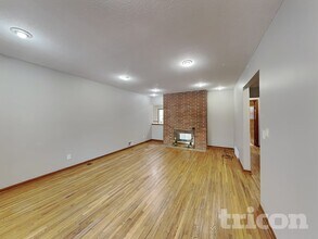 1 W 70th St, Unit 5 in Richfield, MN - Building Photo - Building Photo