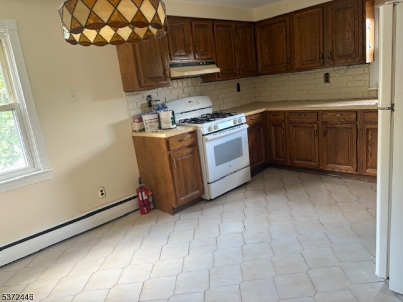 96 S Main St in Lodi, NJ - Building Photo