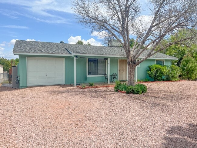 1031 S Monte Tesoro Dr in Cottonwood, AZ - Foto de edificio - Building Photo