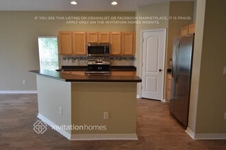 1004 Crystal Carbon Way in Valrico, FL - Building Photo - Building Photo