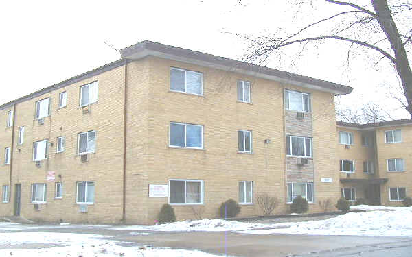 737--747 Grant Ave in Chicago Heights, IL - Building Photo - Building Photo