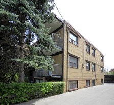 3 Fraserwood Ave Apartments