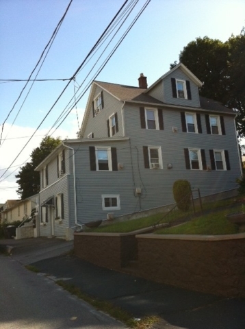 28 French St in Torrington, CT - Building Photo - Building Photo