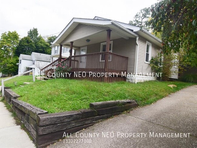 451 Lucy St in Akron, OH - Building Photo - Building Photo