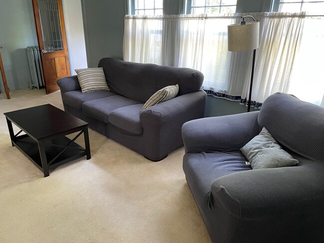 3937 N Farwell Ave, Unit 3937 N Farwell Ave