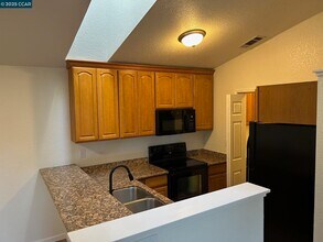 952 Villa Terrace in Brentwood, CA - Foto de edificio - Building Photo