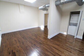 1034 N Ashland Ave in Chicago, IL - Building Photo - Building Photo