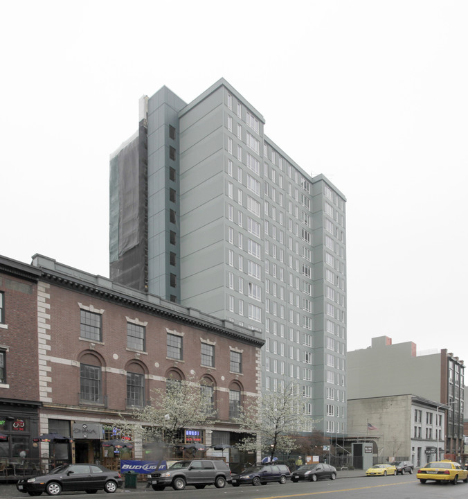 Bell Tower Apartments in Seattle, WA - Building Photo