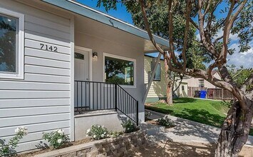 7142-7144 Mohawk St in San Diego, CA - Building Photo - Building Photo