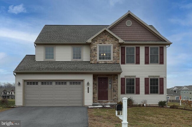 100 Bamboo Wy in Middletown, PA - Foto de edificio - Building Photo