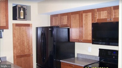 1029 N Stuart St in Arlington, VA - Building Photo - Building Photo