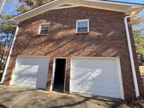 2490 Trent Dr NE in Marietta, GA - Building Photo - Building Photo