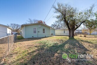 3537 S Bennett St in Wichita, KS - Building Photo - Building Photo