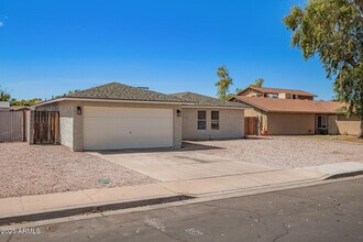 155 W Hunter St in Mesa, AZ - Building Photo - Building Photo