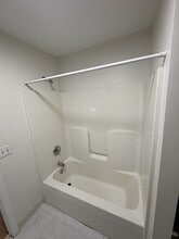 20 W Franklin Ave in Pennington, NJ - Building Photo - Building Photo