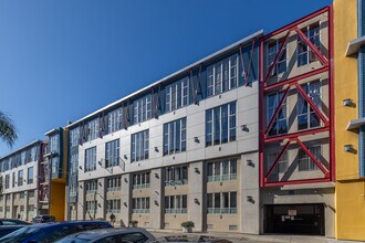 Bluxome Lofts in San Francisco, CA - Building Photo - Building Photo