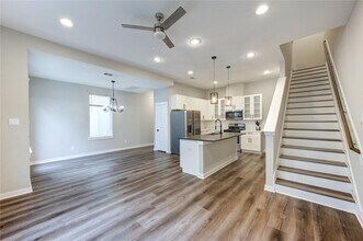 6726 Parker Oaks Ln in Houston, TX - Building Photo - Building Photo