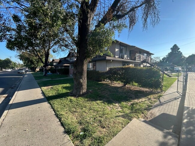 property at 816 Sutter Ave