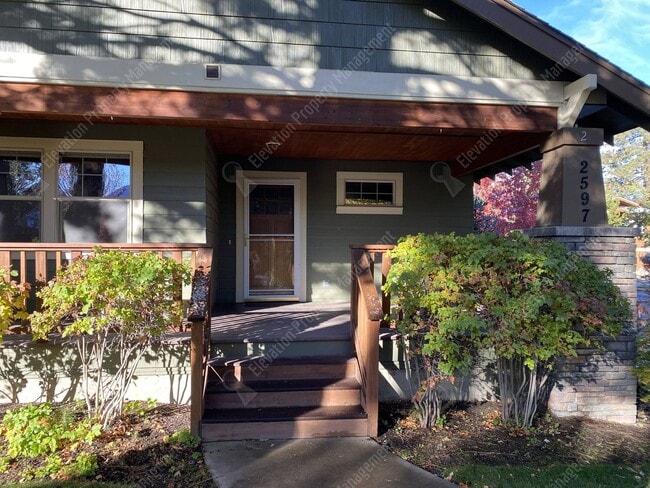 2597 NW High Lakes Loop in Bend, OR - Building Photo - Building Photo