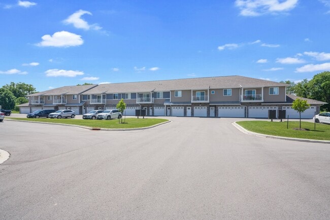 Mulliner Crossing in Hobart, WI - Building Photo - Building Photo