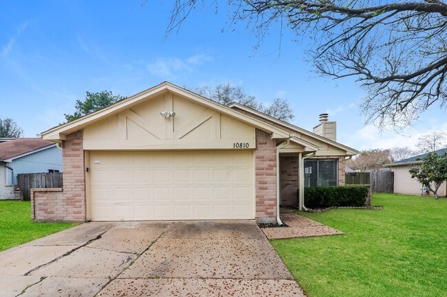 property at 10810 Lakewood Oaks Dr