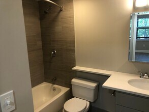 7 Harcourt St, Unit 30 in Boston, MA - Building Photo - Building Photo