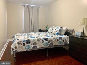 1211 Race St-Unit -3R in Philadelphia, PA - Building Photo - Building Photo