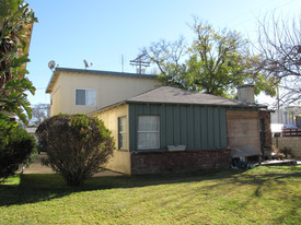 5412 Willowcrest Ave in North Hollywood, CA - Building Photo - Building Photo