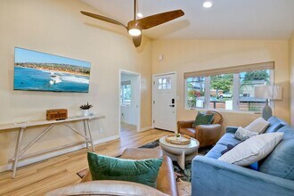 409 N Ditmar St in Oceanside, CA - Building Photo - Building Photo