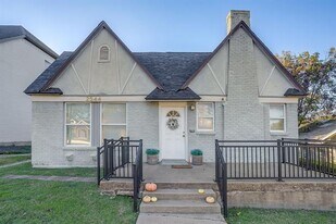 2544 S University Dr in Fort Worth, TX - Building Photo