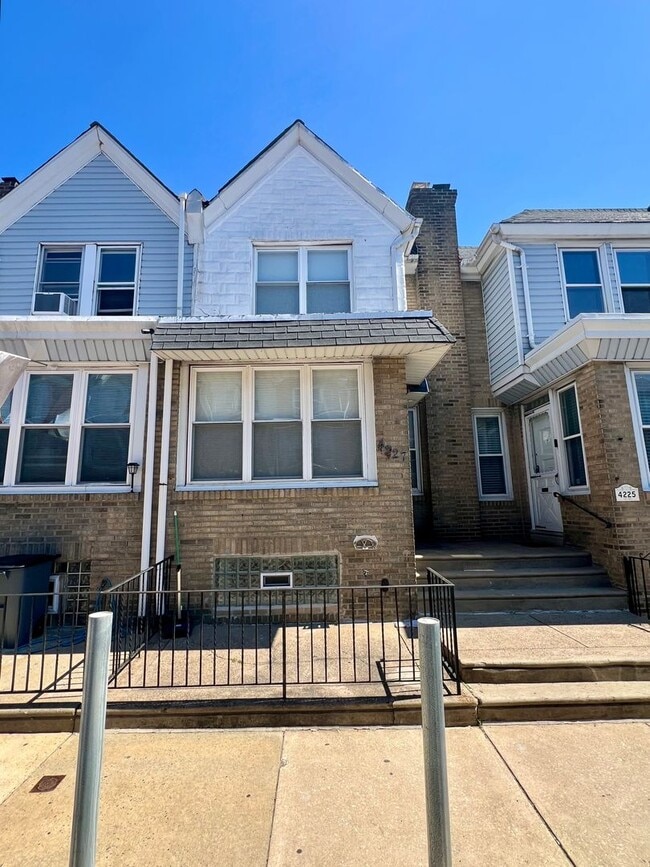 4227 Neilson St in Philadelphia, PA - Building Photo - Building Photo