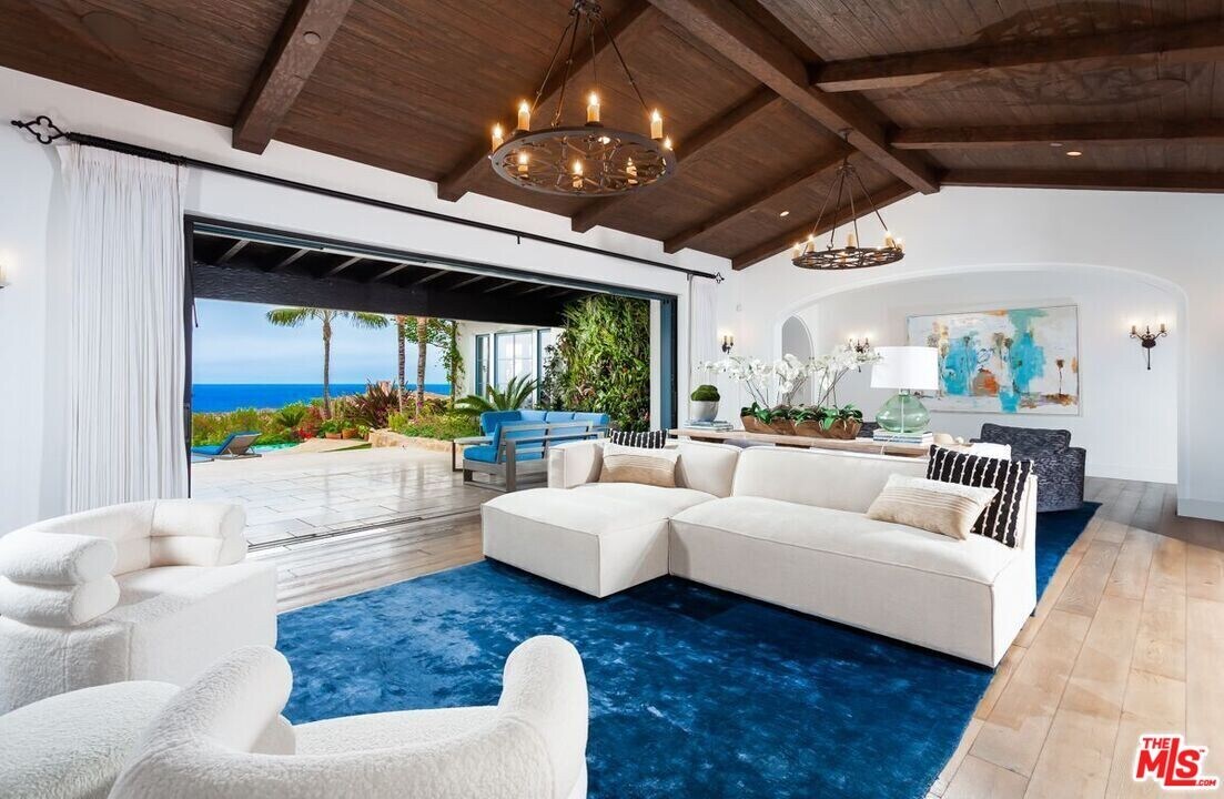 10 Sea Glass in Newport Beach, CA - Foto de edificio