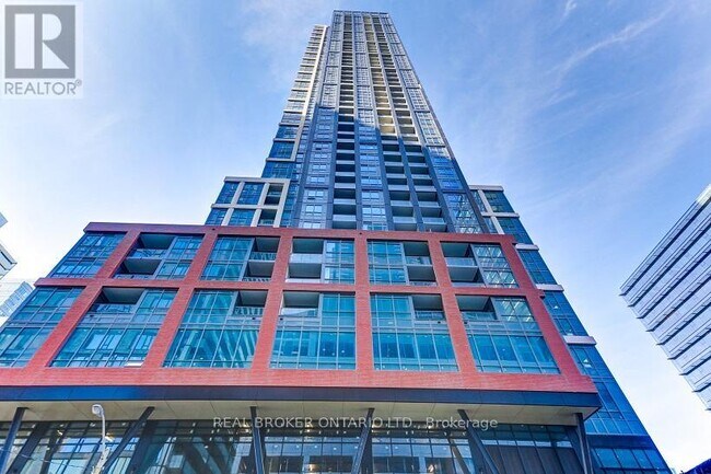 property at 108-3108 Peter St