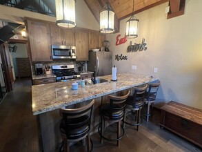 989 Tahoe Blvd in Incline Village, NV - Building Photo - Building Photo