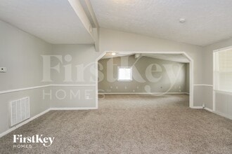 1860 Alton St in Beech Grove, IN - Foto de edificio - Building Photo