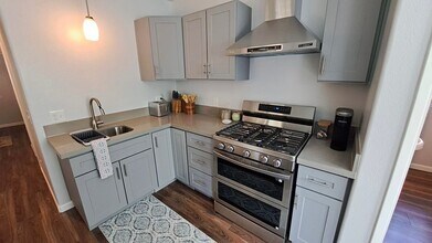 3983 2nd Ave in Sacramento, CA - Building Photo - Building Photo