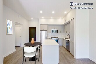 185 S State College Blvd, Unit SI FL1-ID4344A in Brea, CA - Foto de edificio - Building Photo
