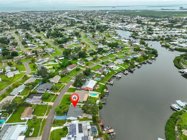 property at 423 Flamingo Dr