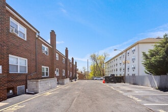 227 S 7th Ave in Highland Park, NJ - Building Photo - Building Photo