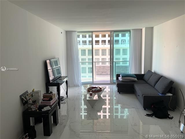 500 Brickell Ave-Unit -1206 in Miami, FL - Building Photo - Building Photo