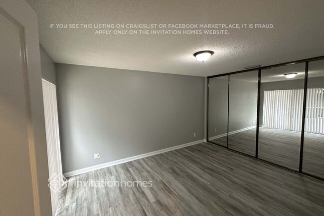 property at 7404 Geminata Oak Ct