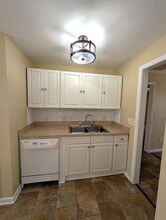 328 Honeywood Ave in Charlotte, NC - Building Photo - Building Photo