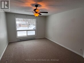 406 Mary St in Orillia, ON - Building Photo - Building Photo