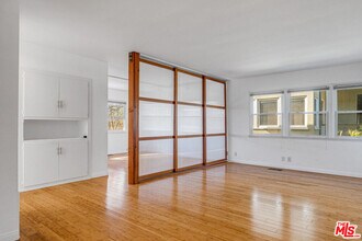 219 3rd Ave in Los Angeles, CA - Building Photo - Building Photo