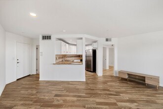 1056 Calle Del Cerro in San Clemente, CA - Building Photo - Building Photo