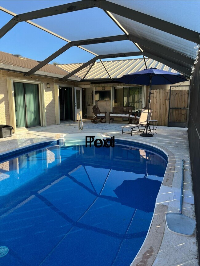 property at 5256 Eagle Lake Dr